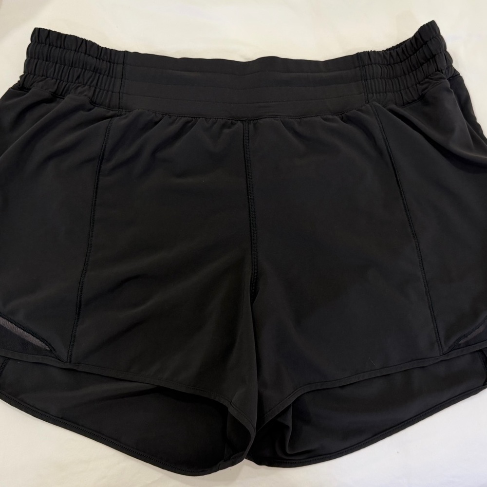 Lululemon Hotty Hot 4” Black Shorts